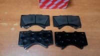 Колодки передние TOYOTA LAND CRUISER 200 4.5-4.7 (2008-), PRADO 2.8 (2015-), LEXUS LX570 (2007-)