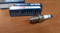 Свеча зажигания BOSCH FGR7DQE+ (4х электродная)